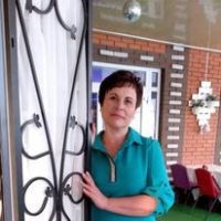 Олена Іванісова