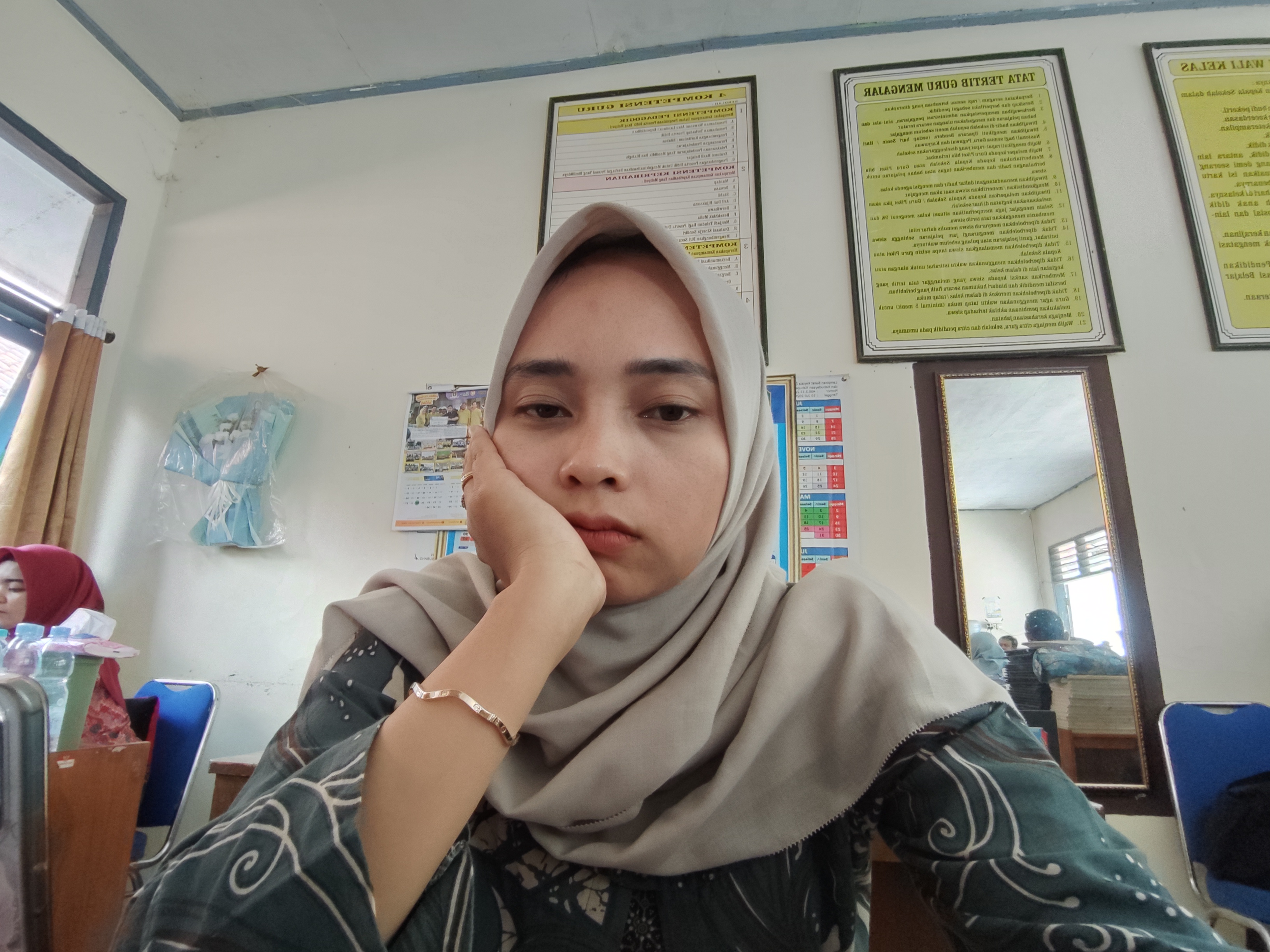 Profile picture for user hamdiyahhamdiyah