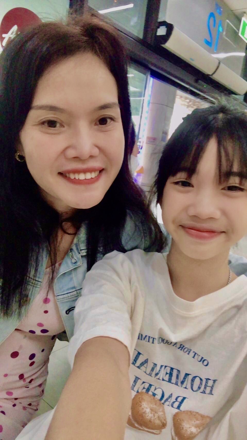 Profile picture for user yaovared22