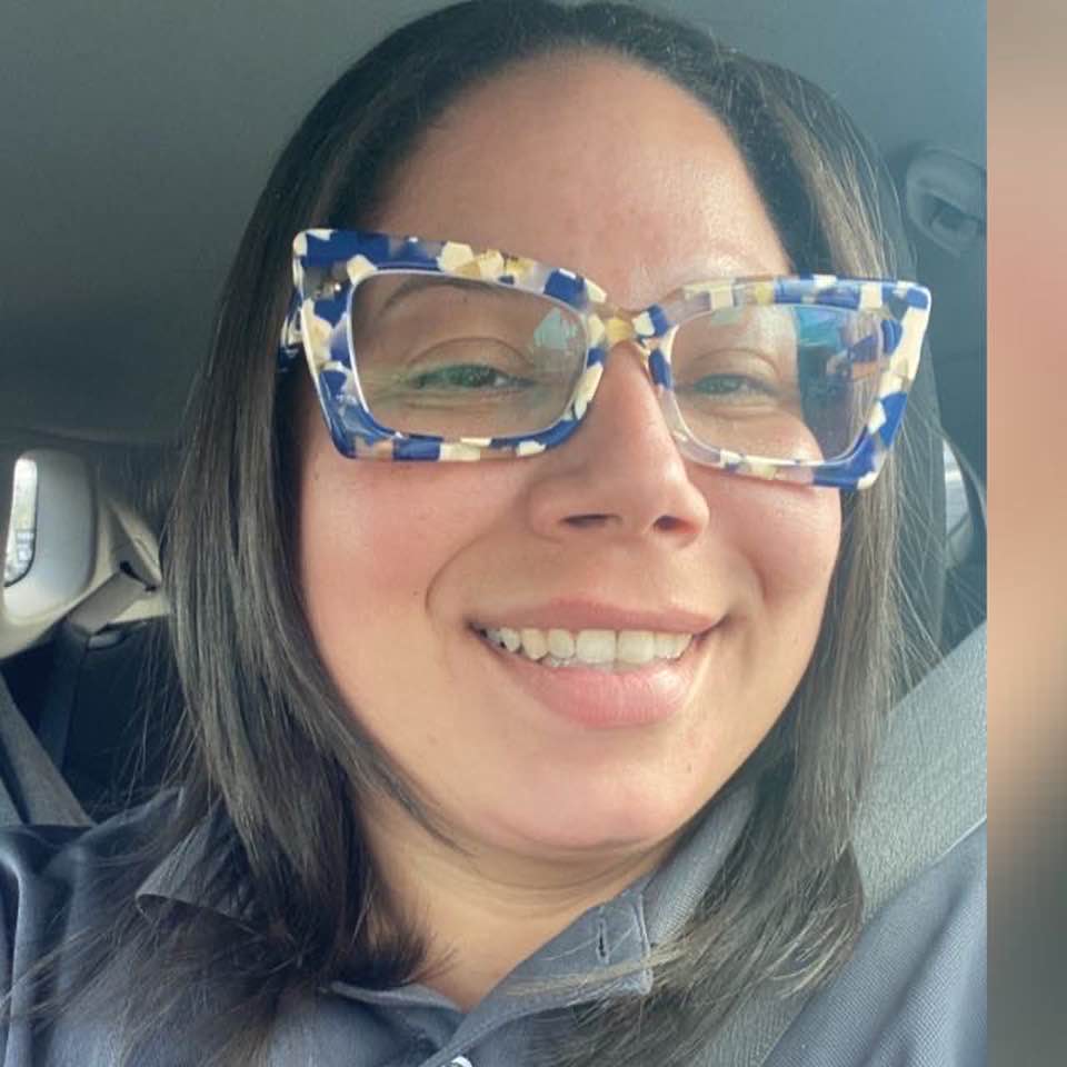 Profile picture for user riveram149274