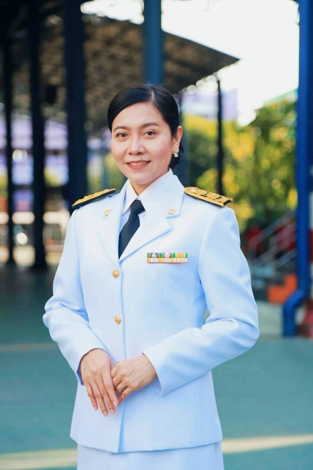 Profile picture for user KruSiriratJunsiri