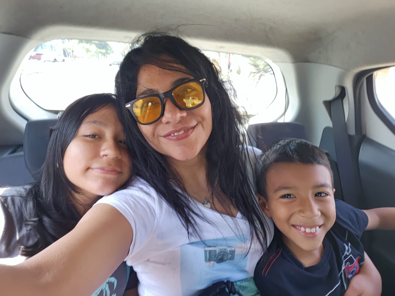 Profile picture for user Lia_Dioses