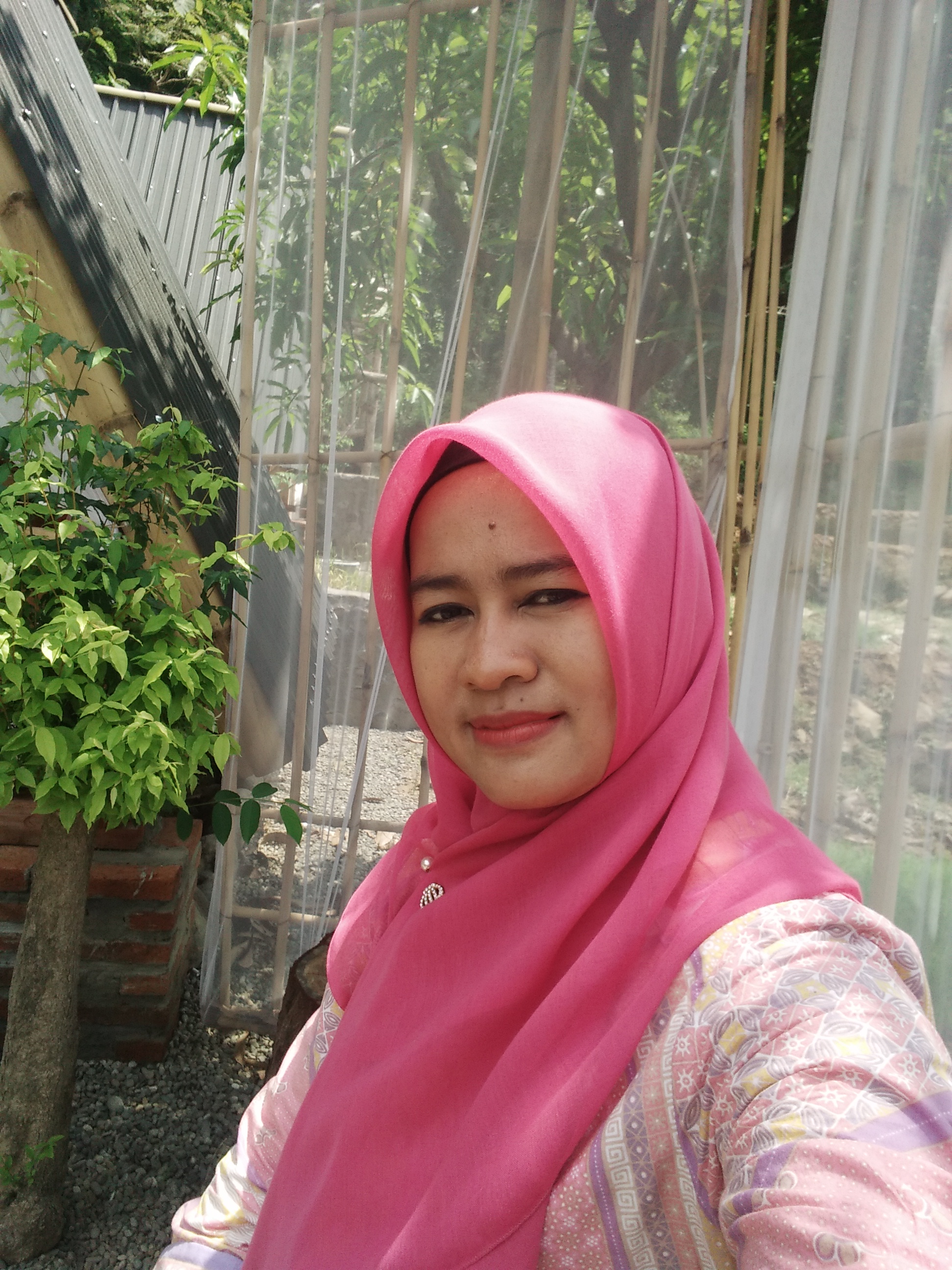 Profile picture for user YatiNur_01