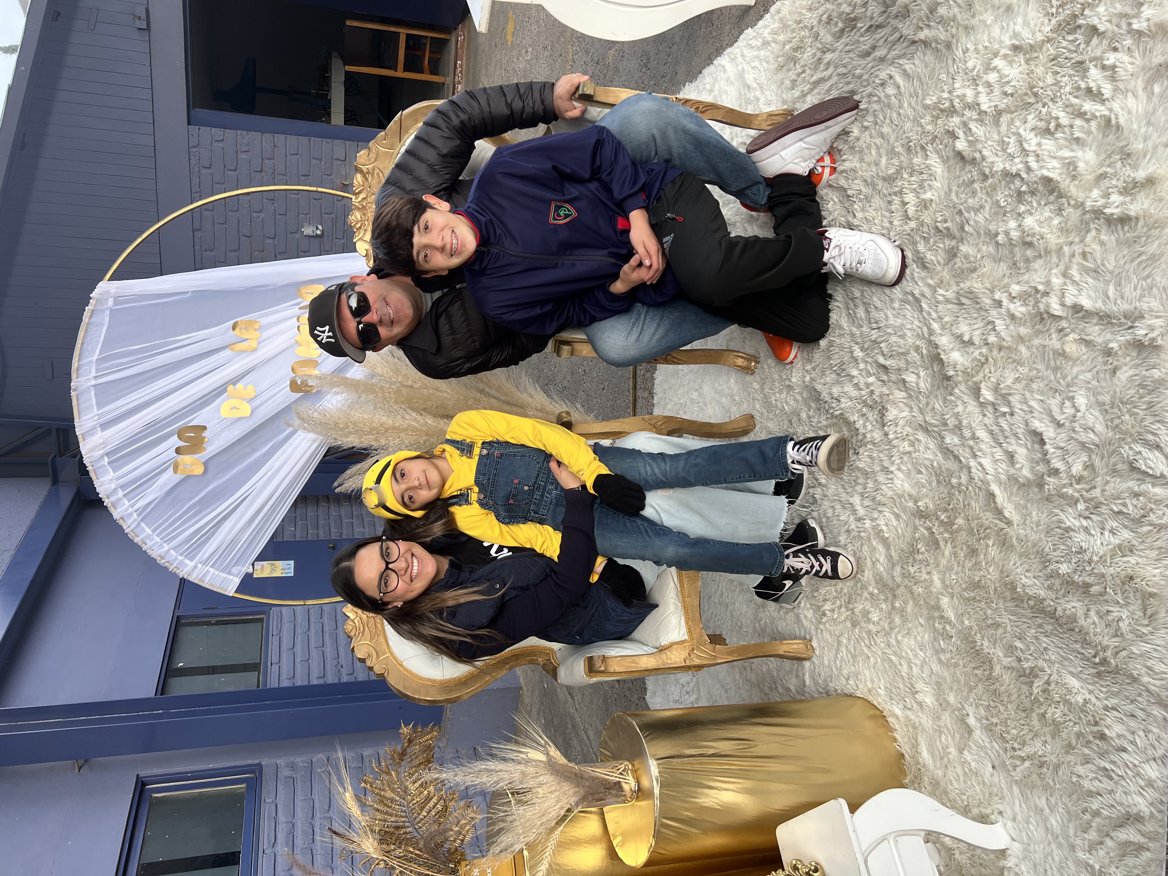 Profile picture for user yeseniaandrea