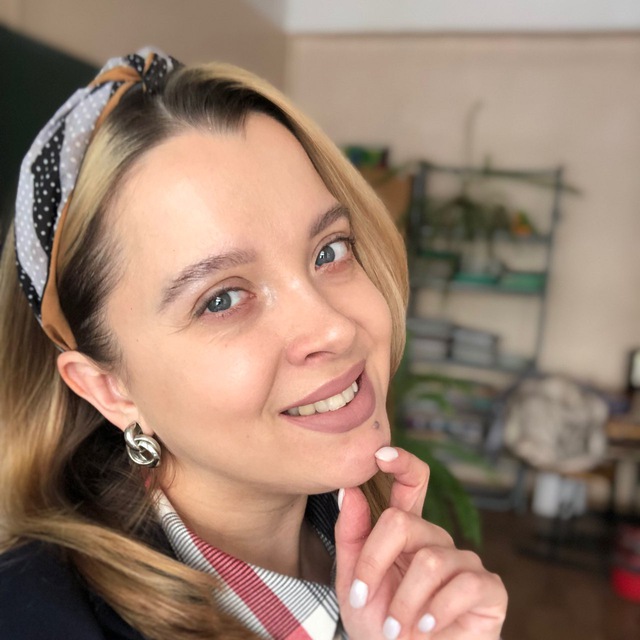 Profile picture for user Alexandra_Malinovskaya