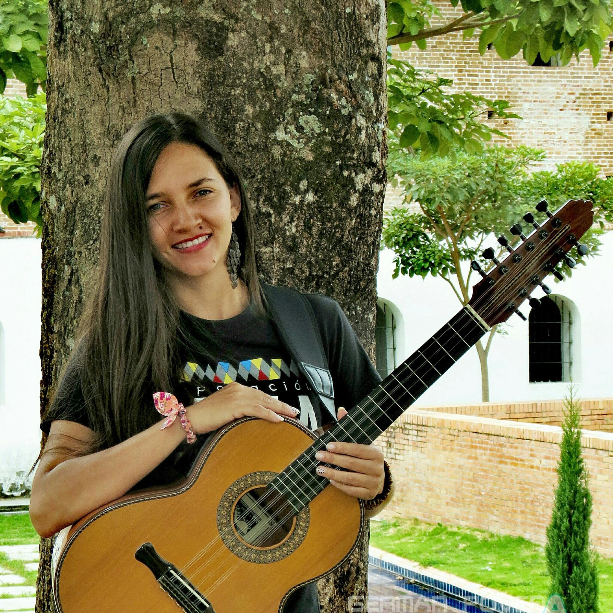 Profile picture for user adrianamorenito