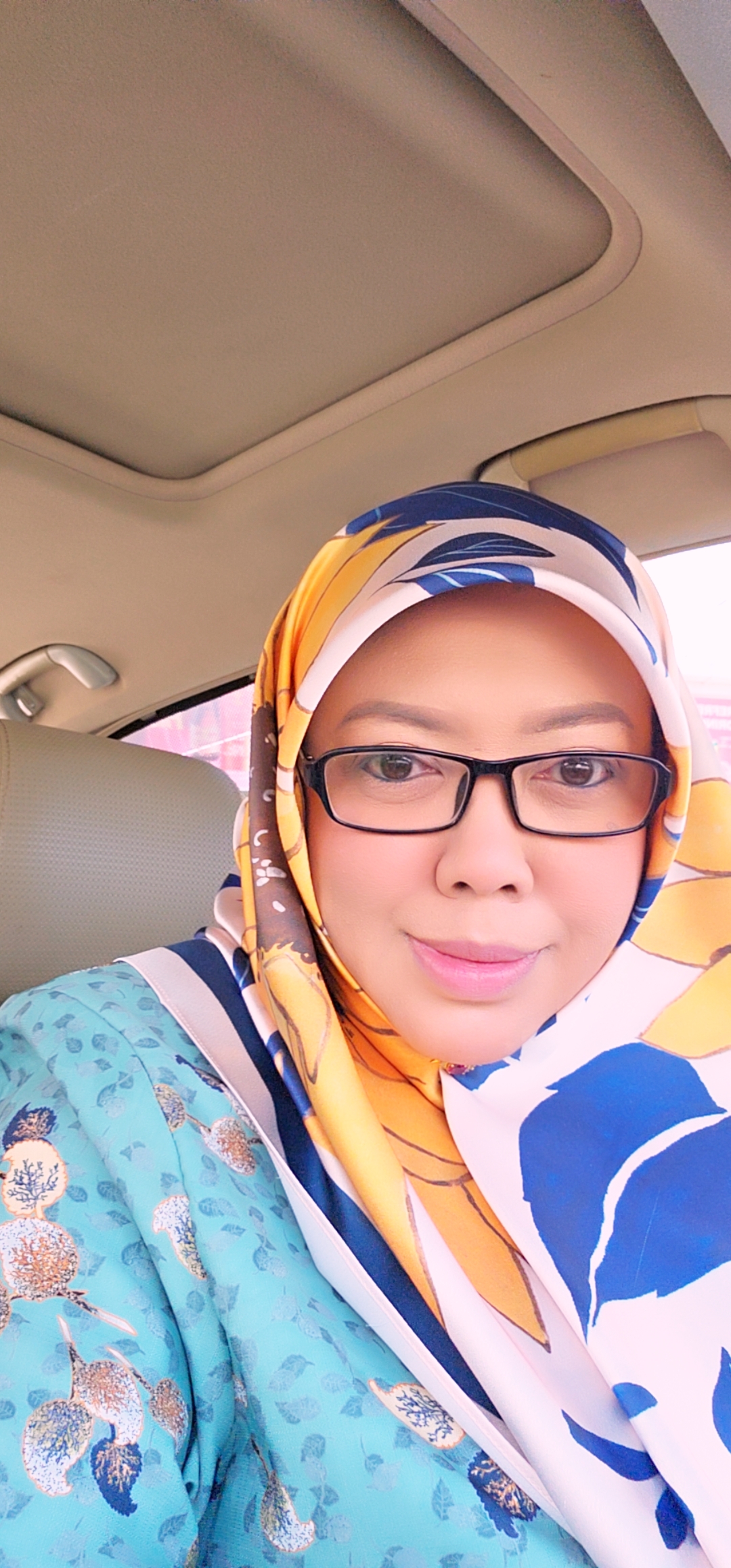 Profile picture for user mashainun