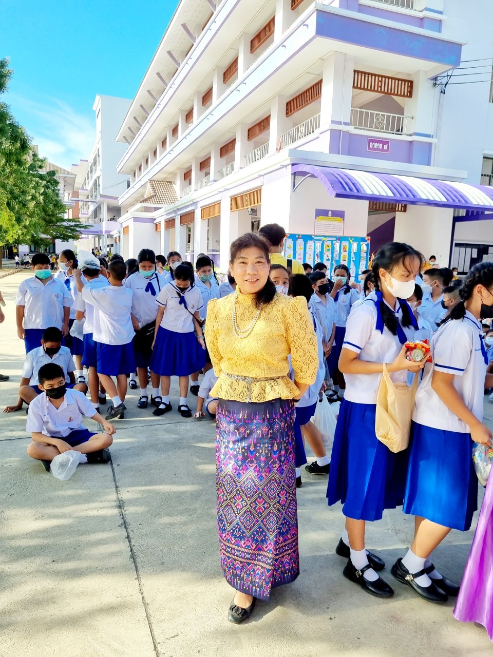 Profile picture for user rattananiyomkarn