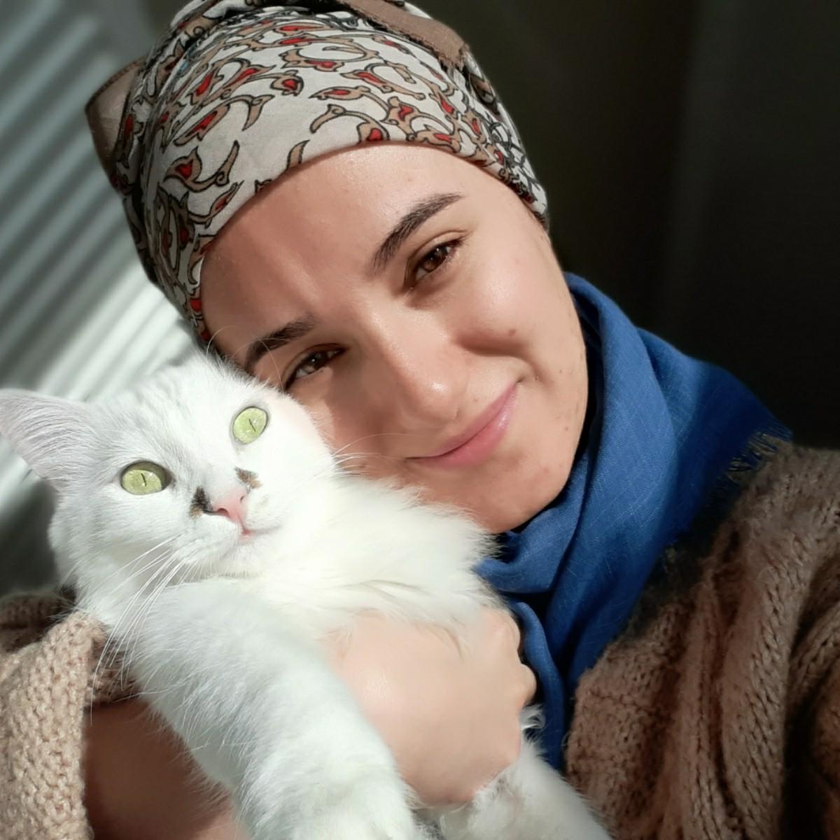 Profile picture for user busraaa