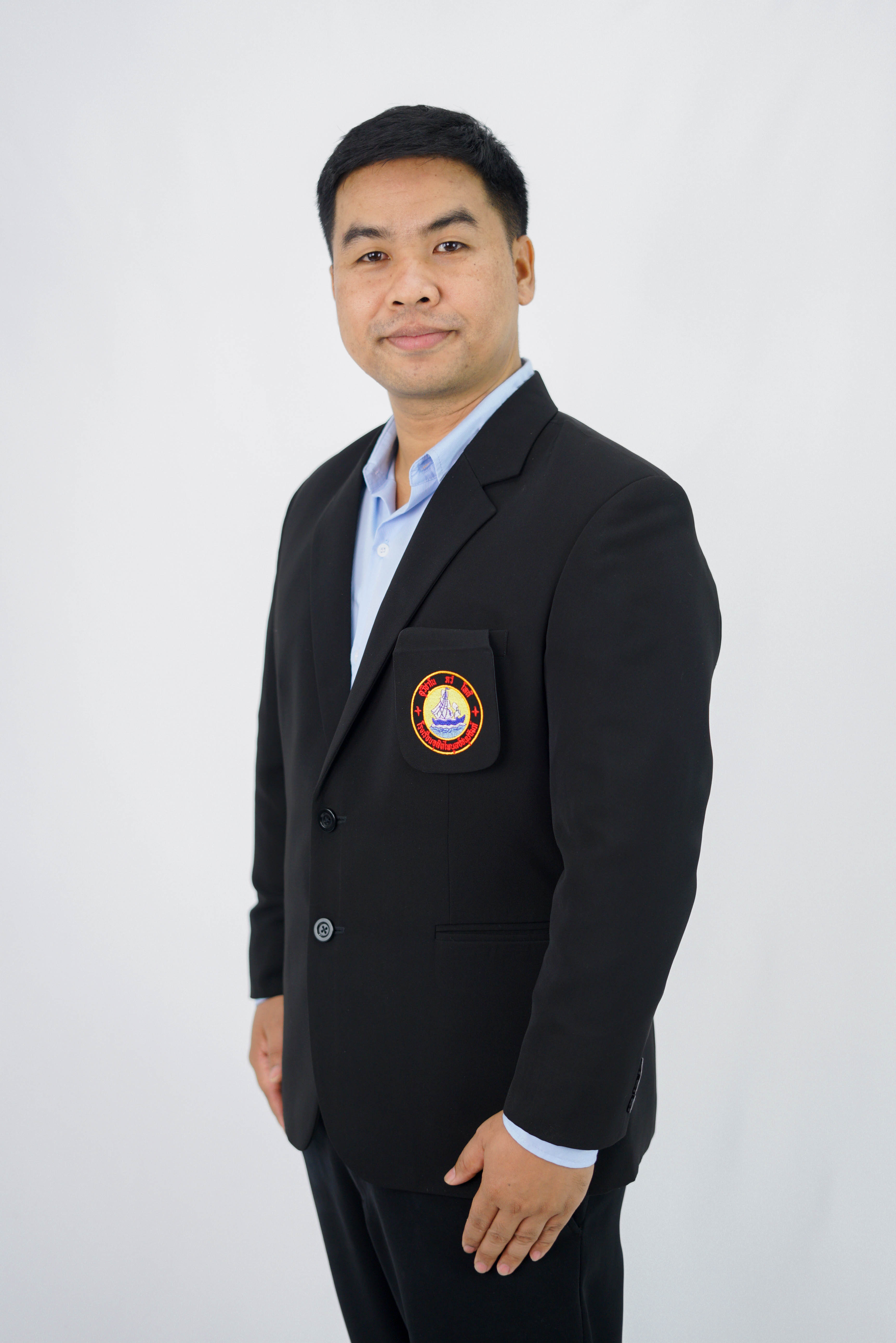 Profile picture for user wichianburi27Ulit