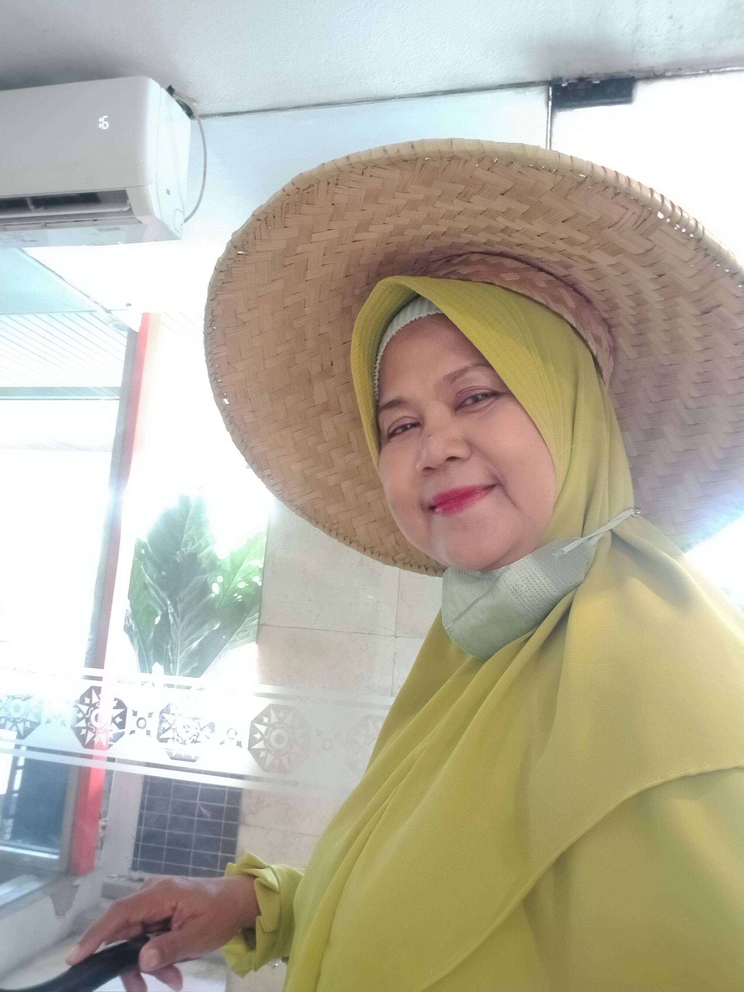 Profile picture for user Asihhartini