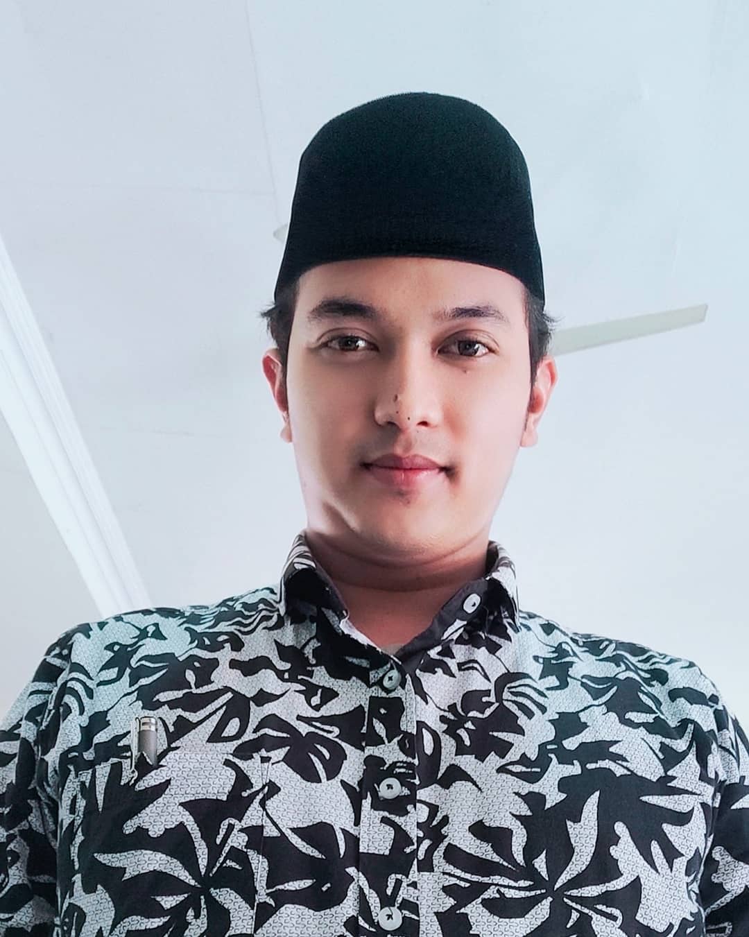 Profile picture for user mustamid1990