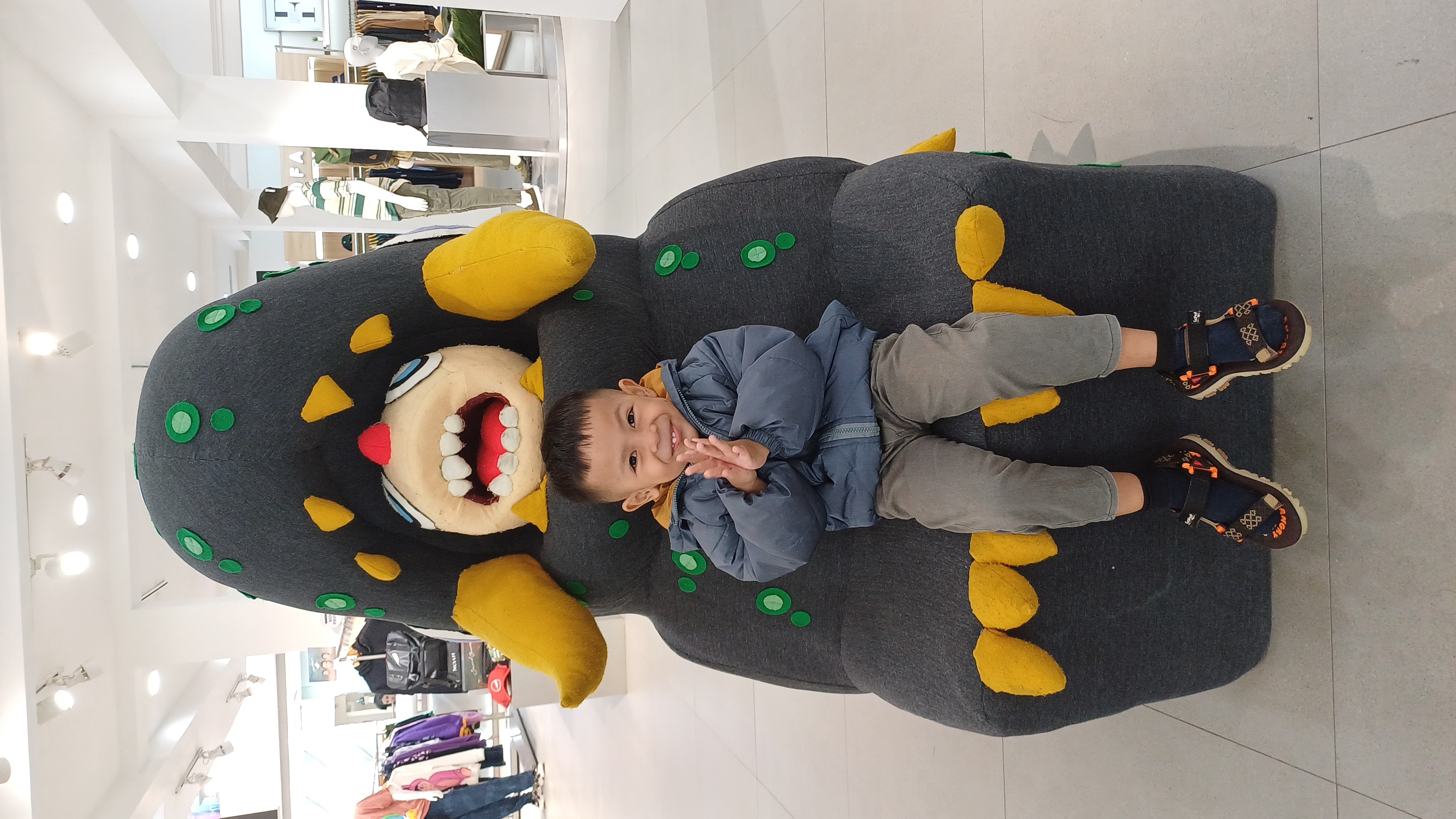 Profile picture for user Trisna32