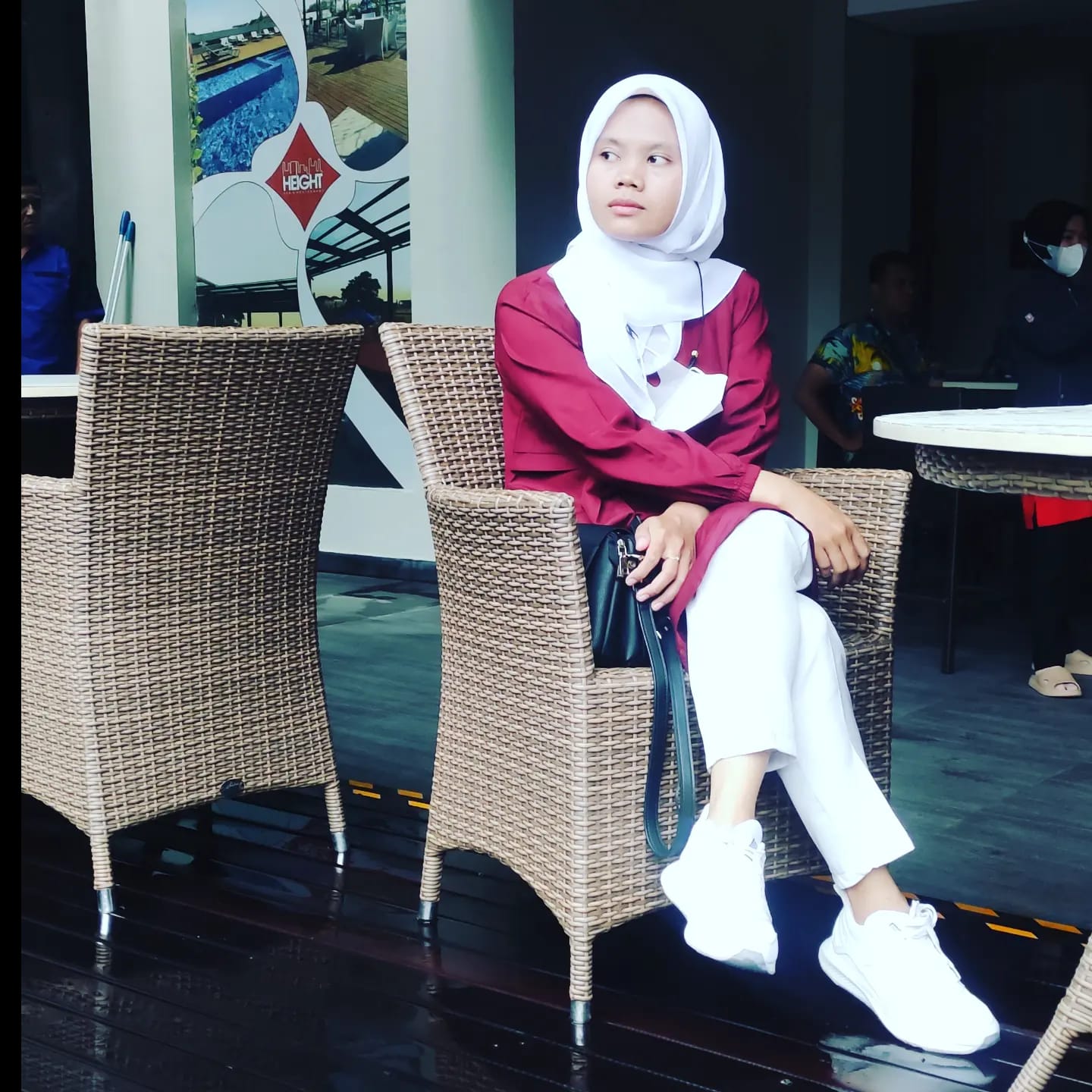 Profile picture for user resasri12