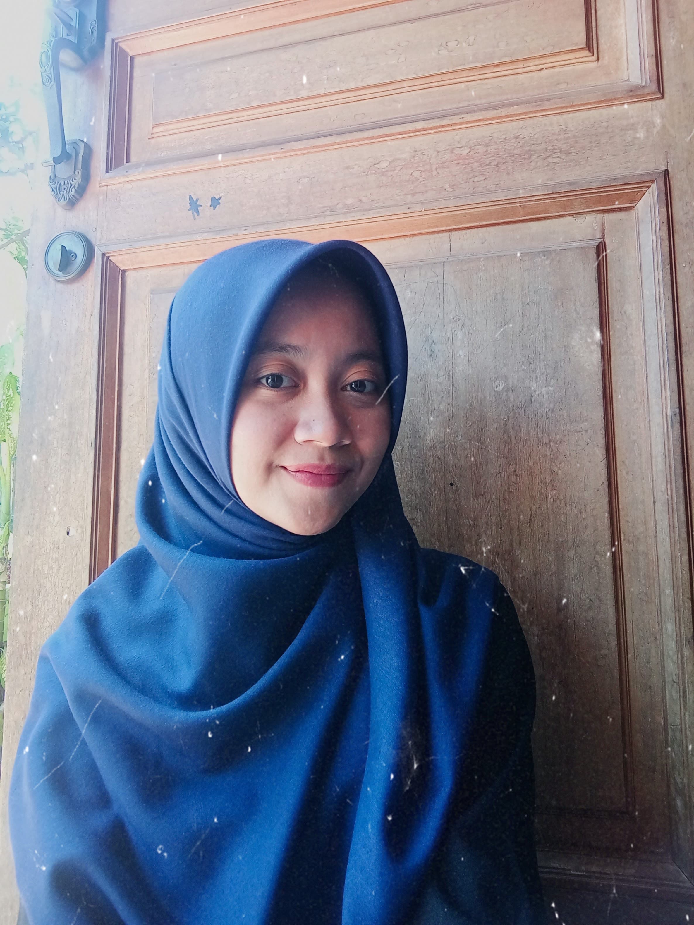 Profile picture for user Yuwidarsac812_