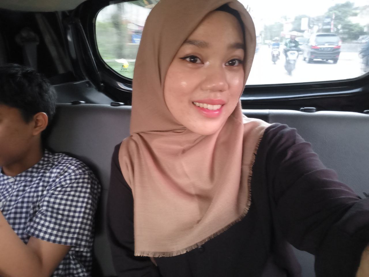 Profile picture for user AureliaZahra002