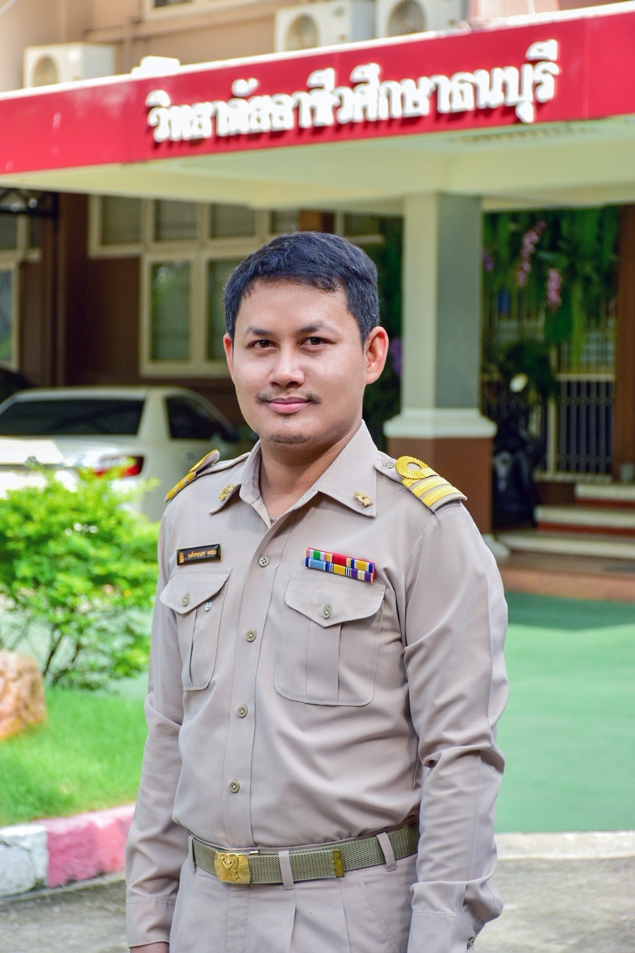 Profile picture for user kruwongwat