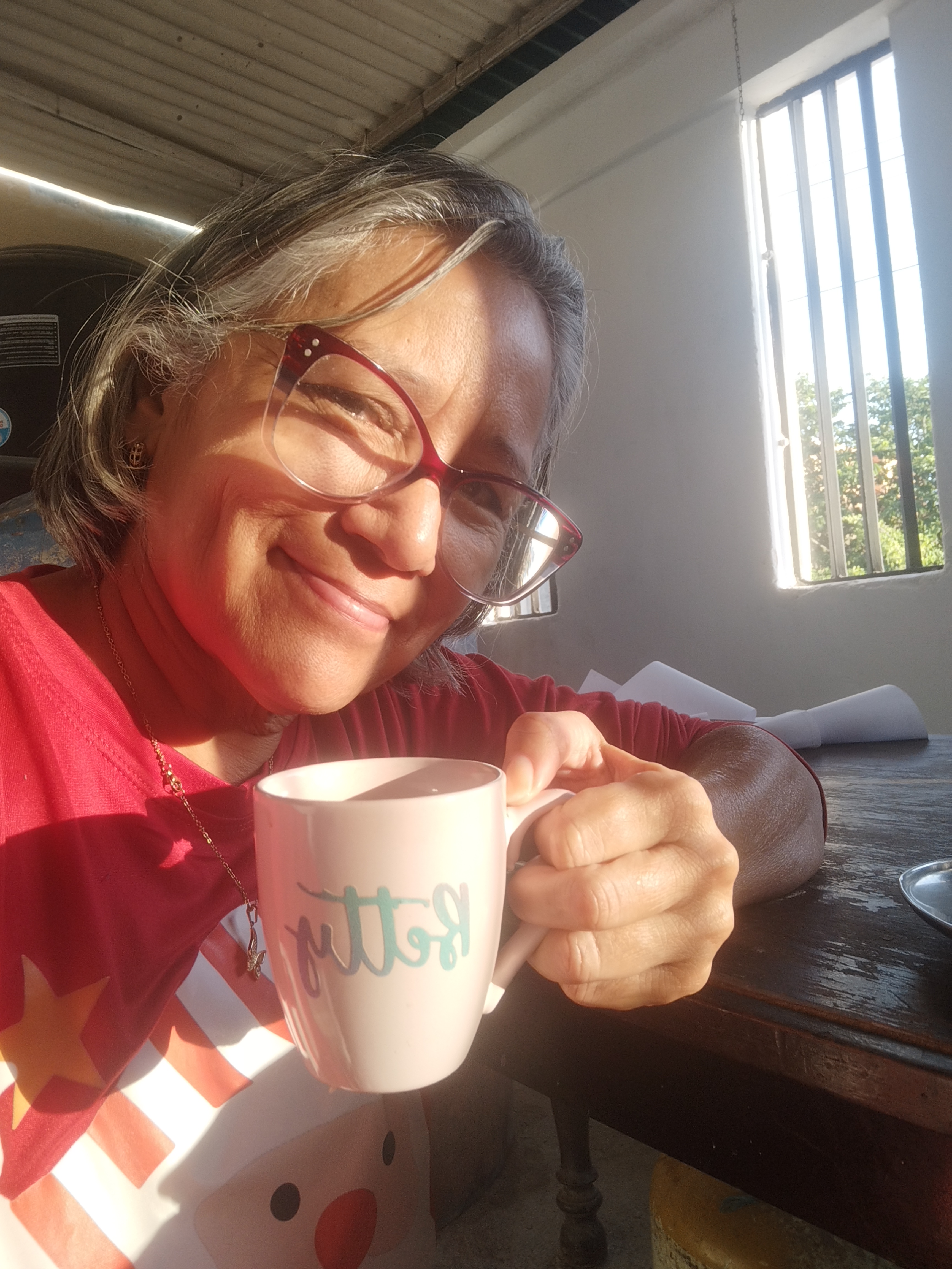 Profile picture for user bettymartinezc