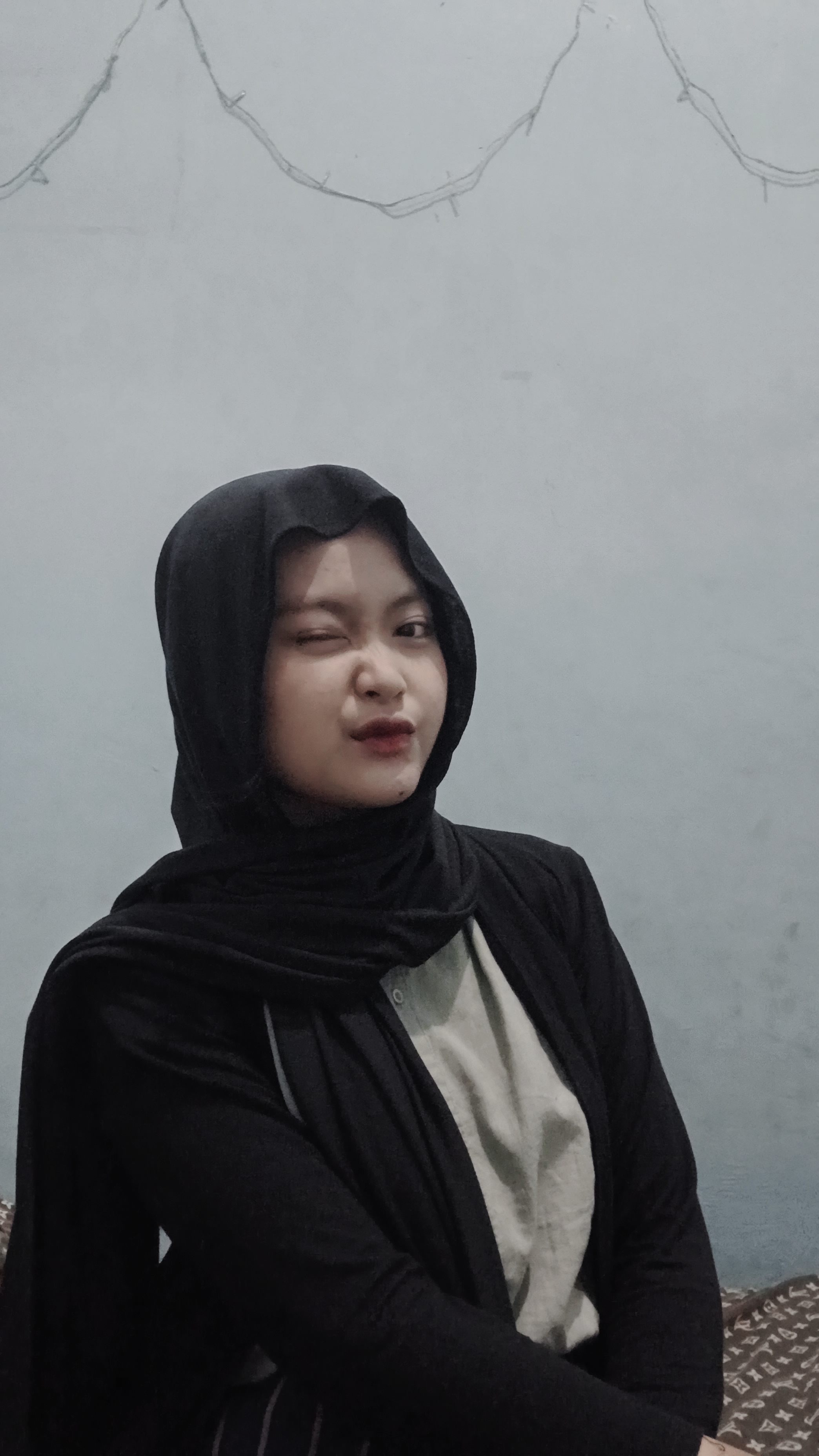 Profile picture for user Delanurpratiwi_27-12