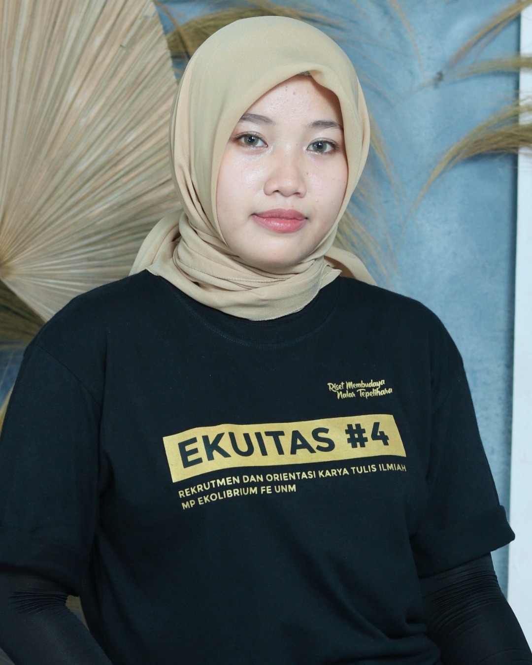 Profile picture for user nirwana003