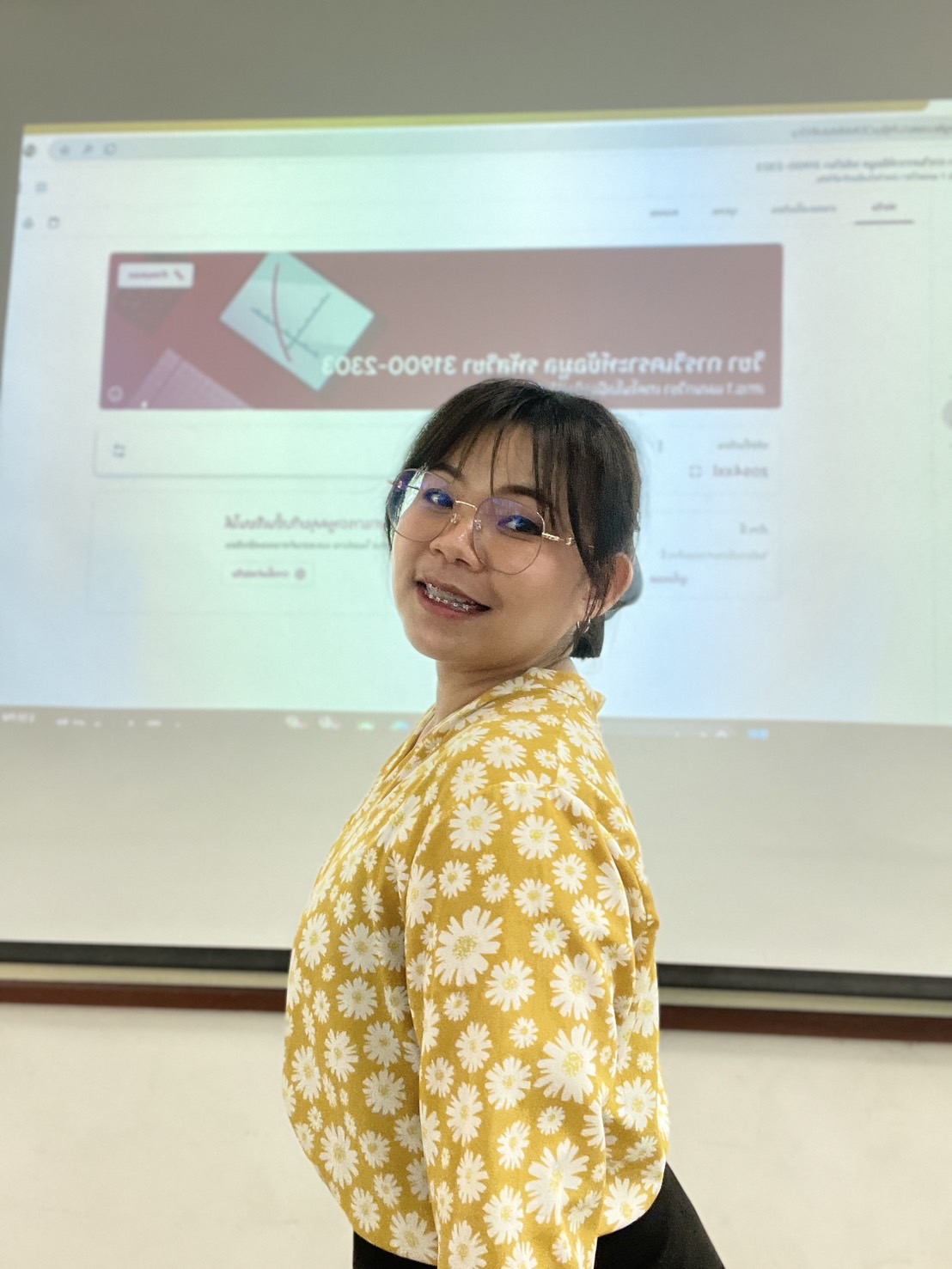 Profile picture for user niratchapon