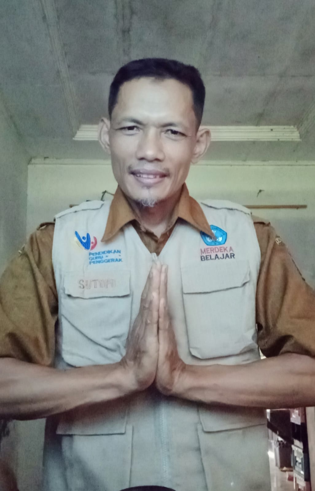 Profile picture for user MbahPo