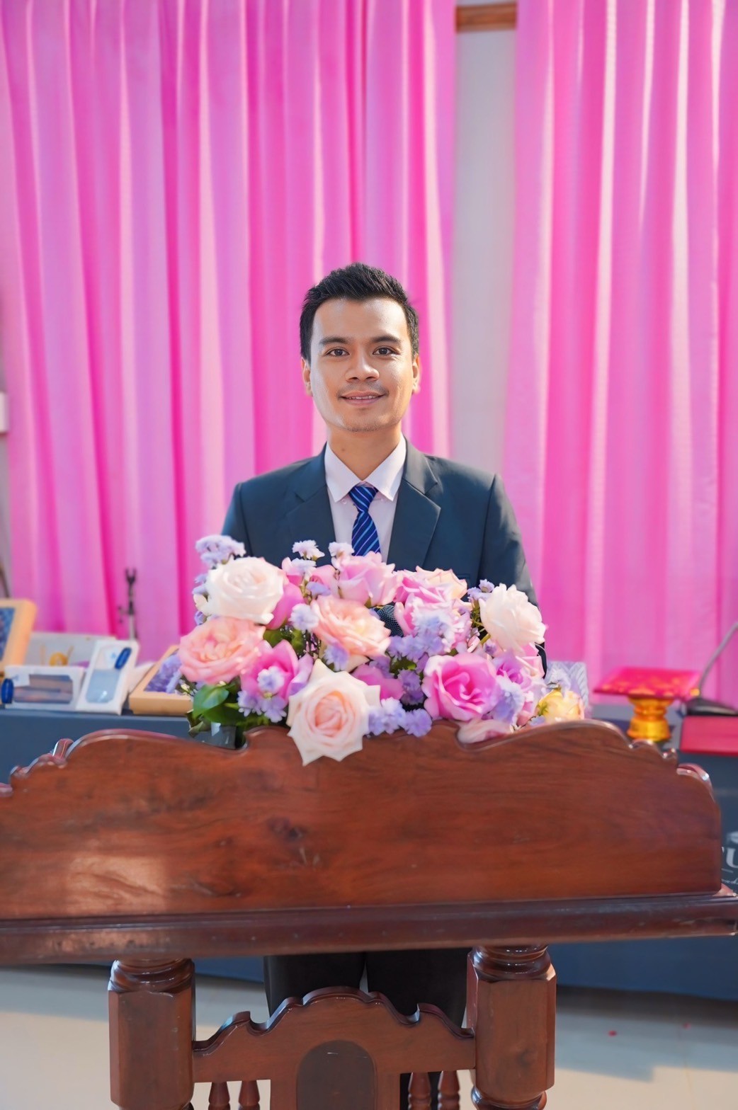 Profile picture for user khemkhon