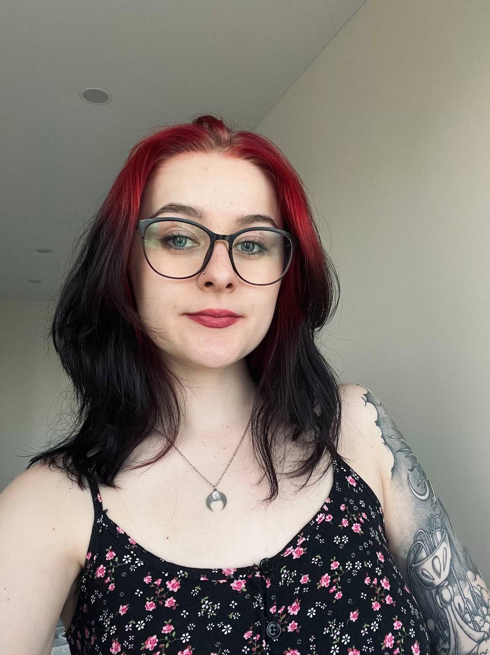 Profile picture for user sunny_glotova