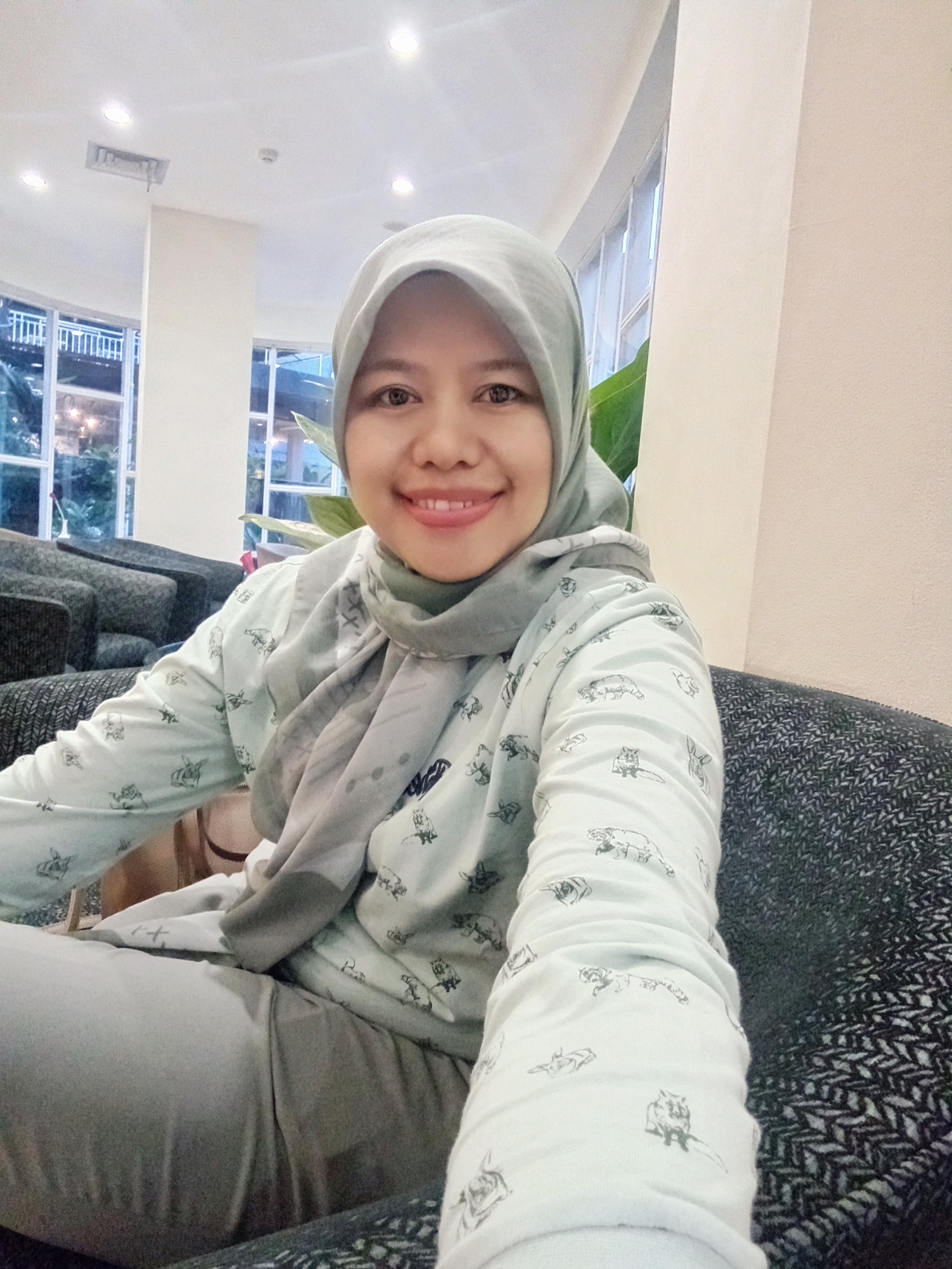 Profile picture for user NENGLASTRIJAYANTI_84