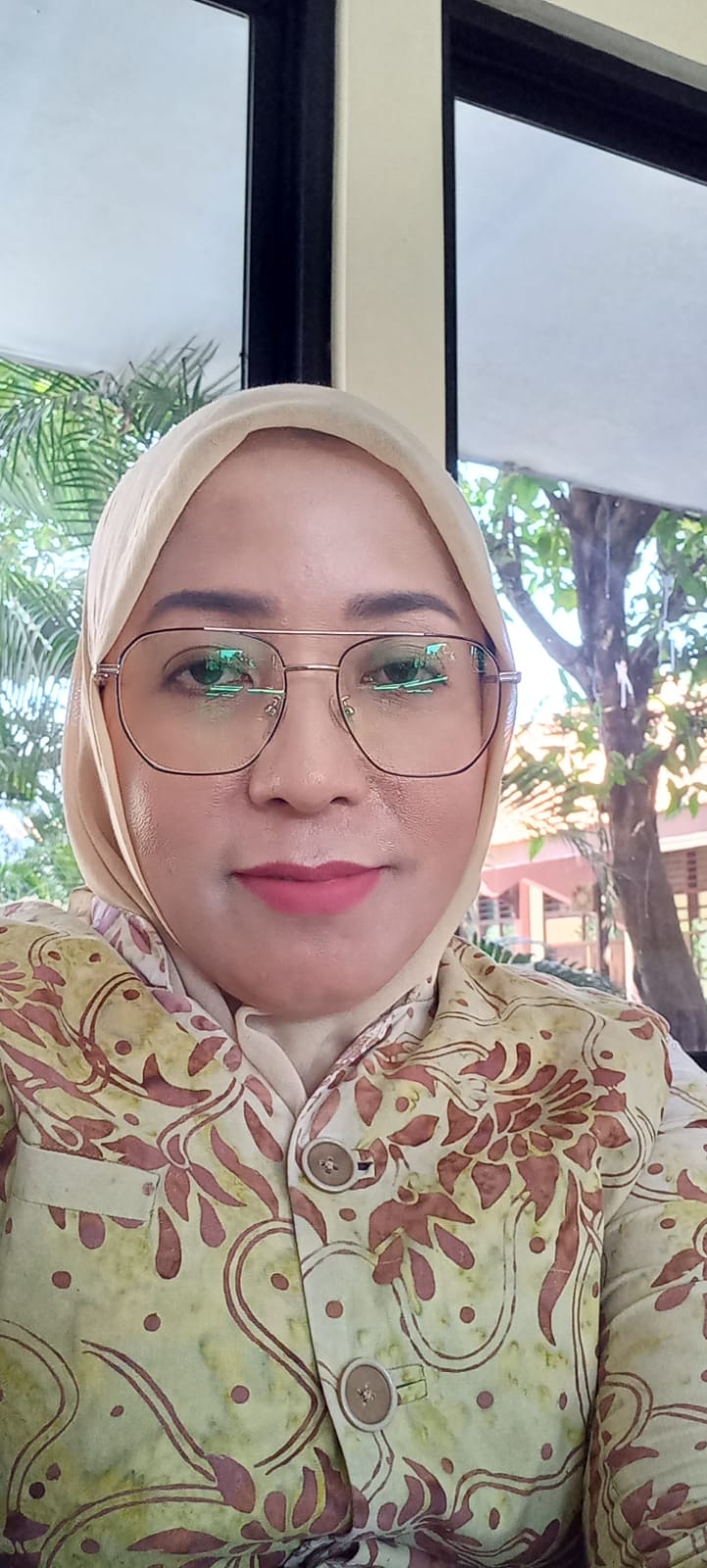 Profile picture for user YULI_GHAZALI