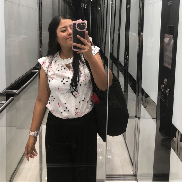 Profile picture for user KristyBarzola