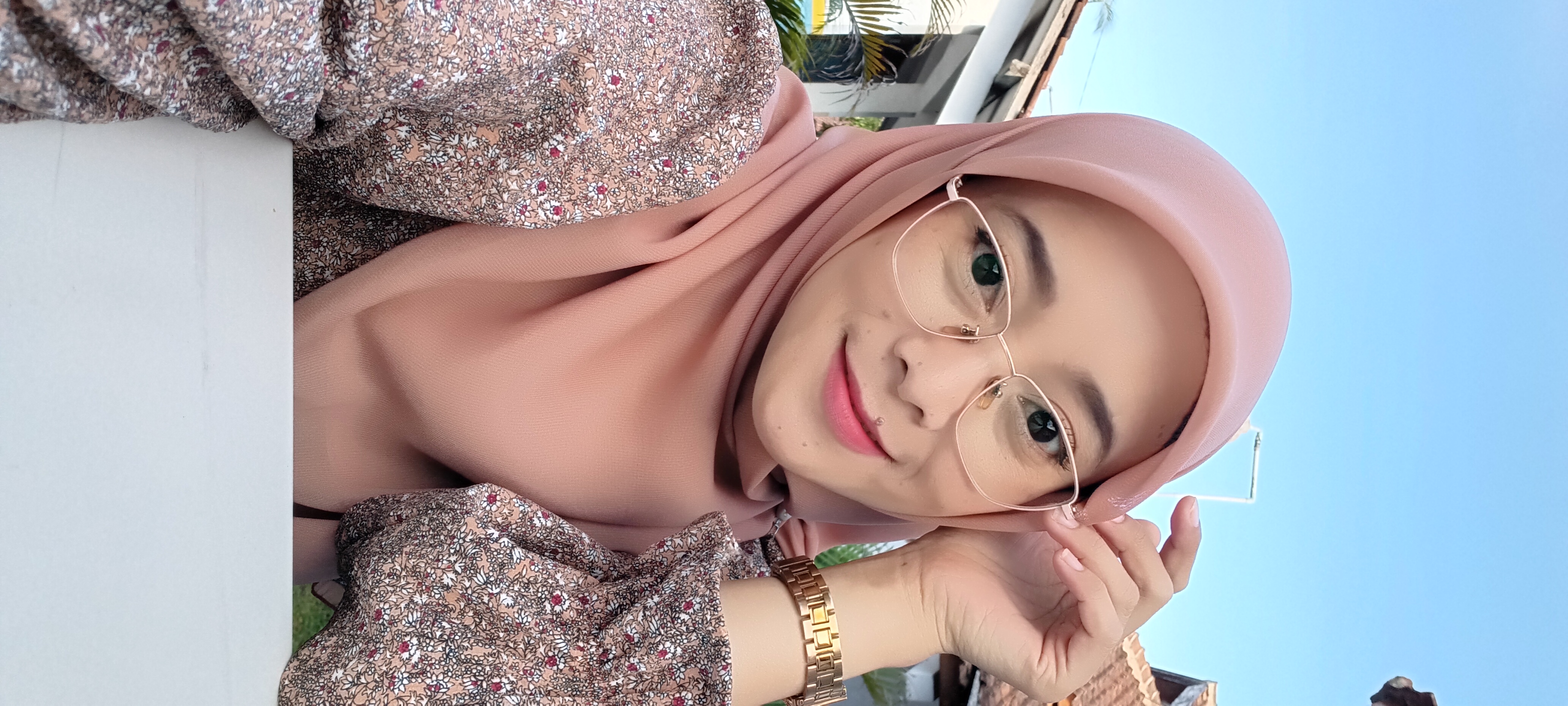 Profile picture for user Dee_Anna