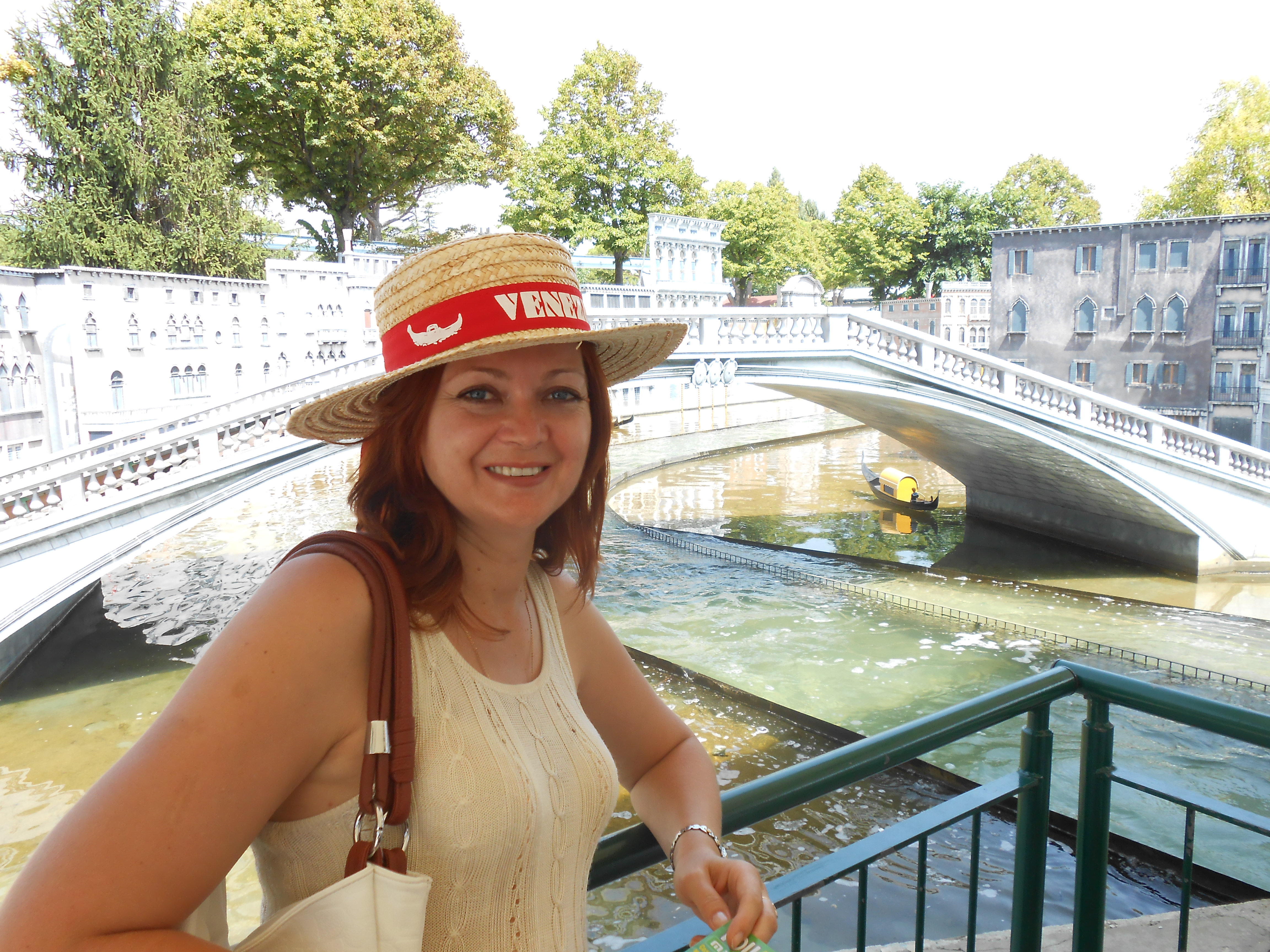 Profile picture for user ElenaChallenge