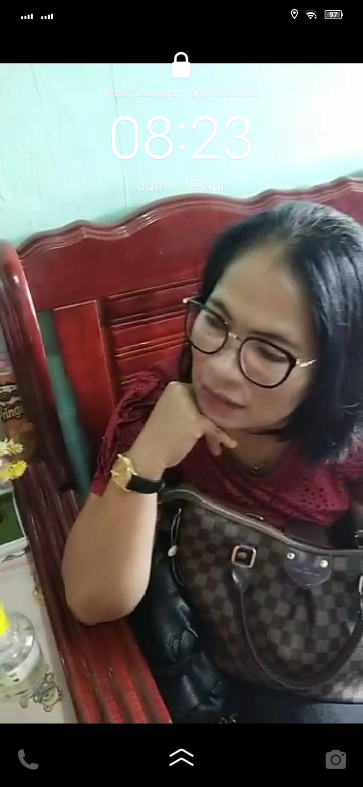 Profile picture for user heddiana