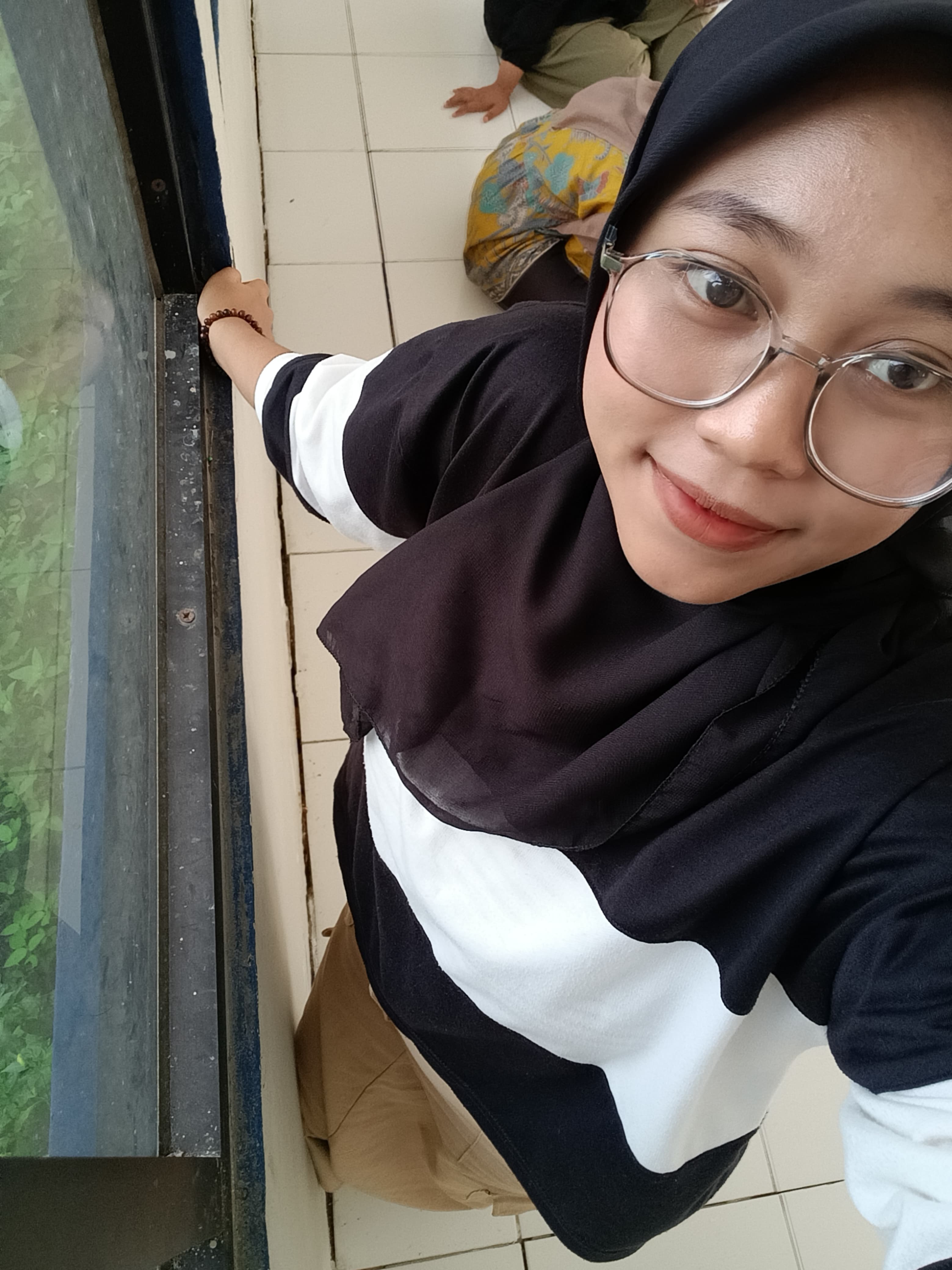 Profile picture for user Cici_anisa15