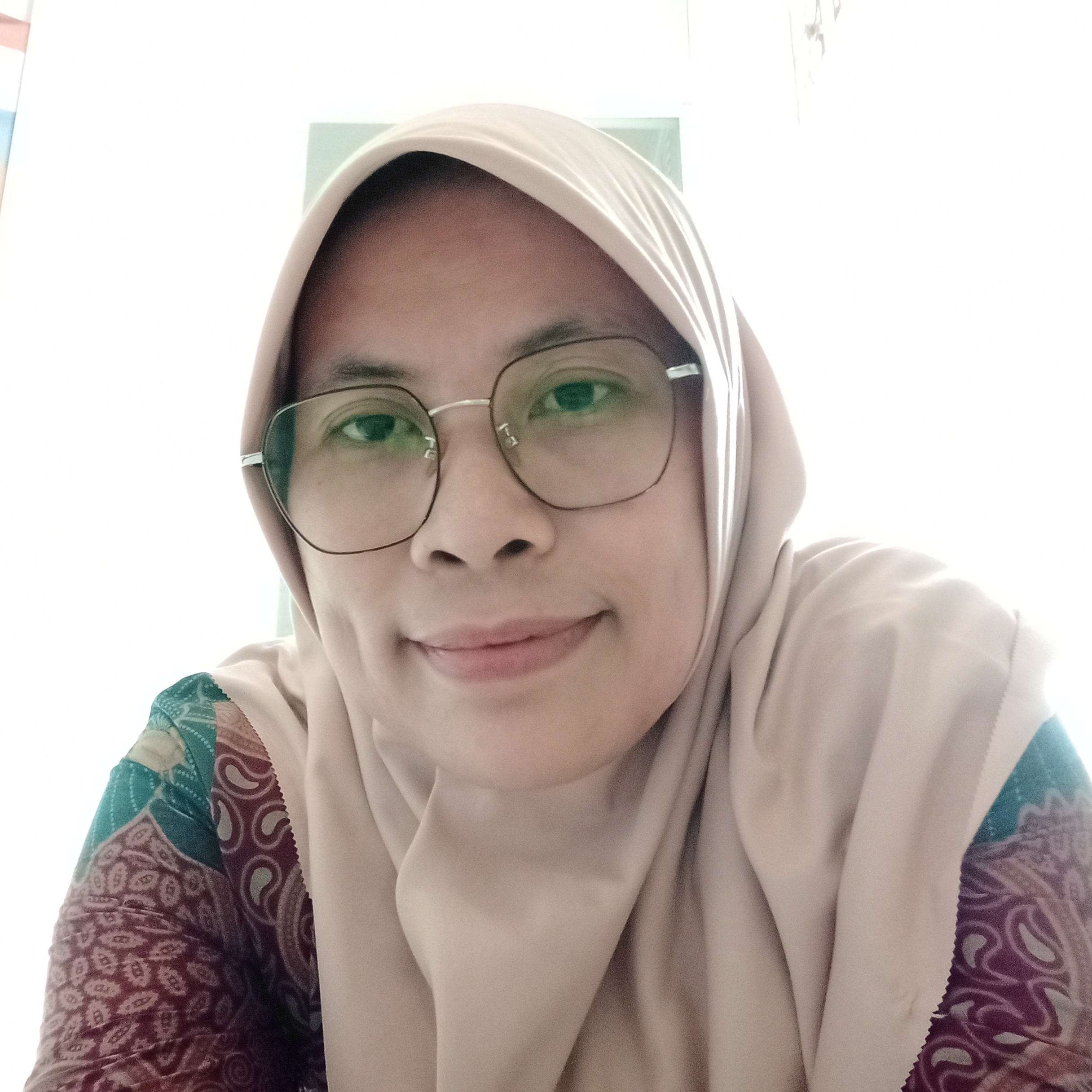 Profile picture for user Nur_Hafidoti