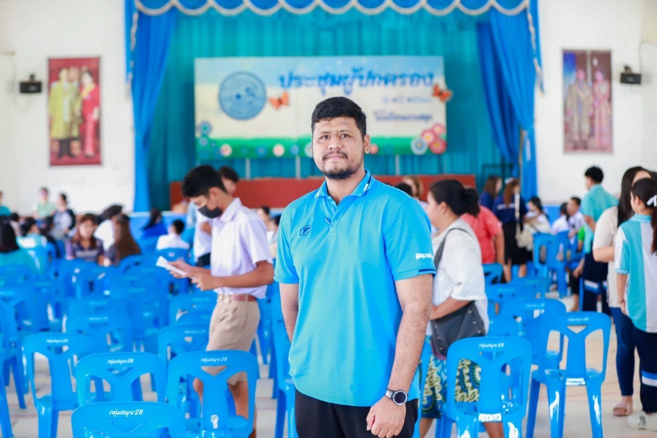 Profile picture for user areefeen