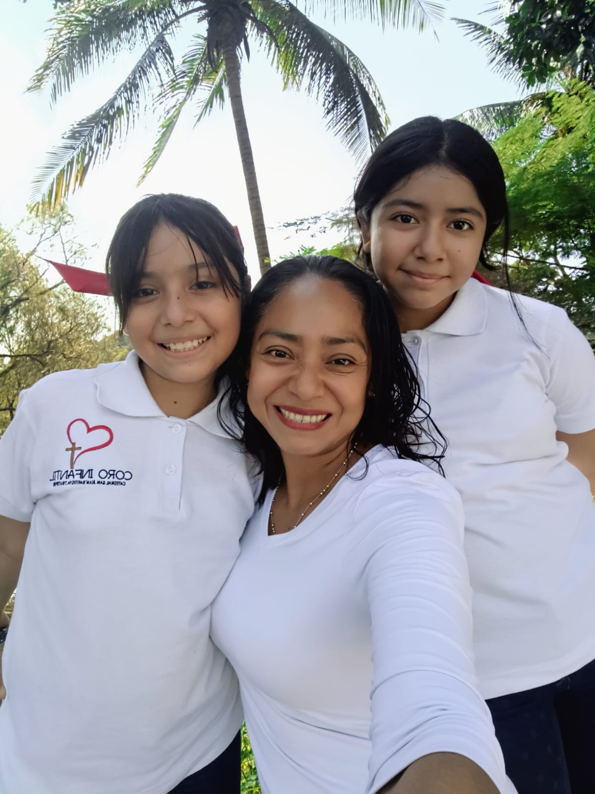 Profile picture for user ariamgel