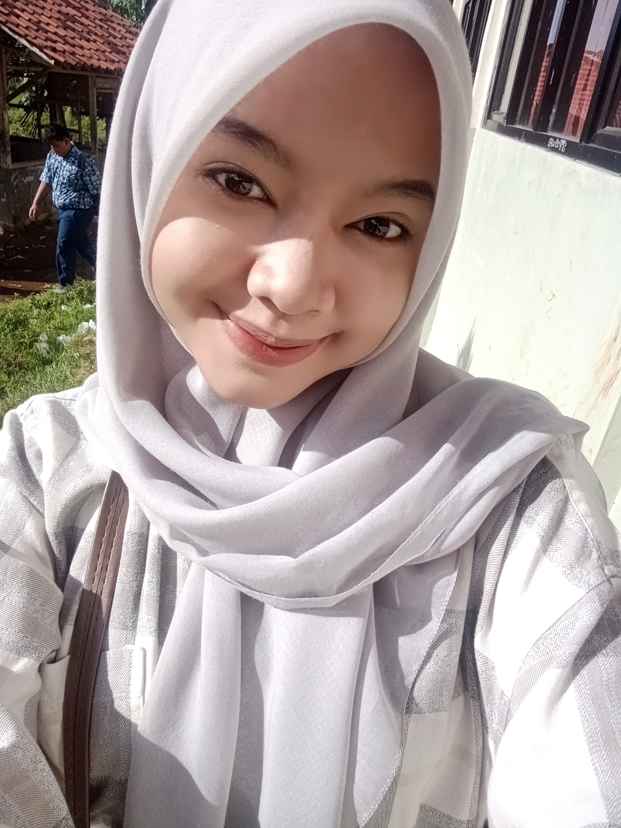 Profile picture for user IntanNisfiTeani1315