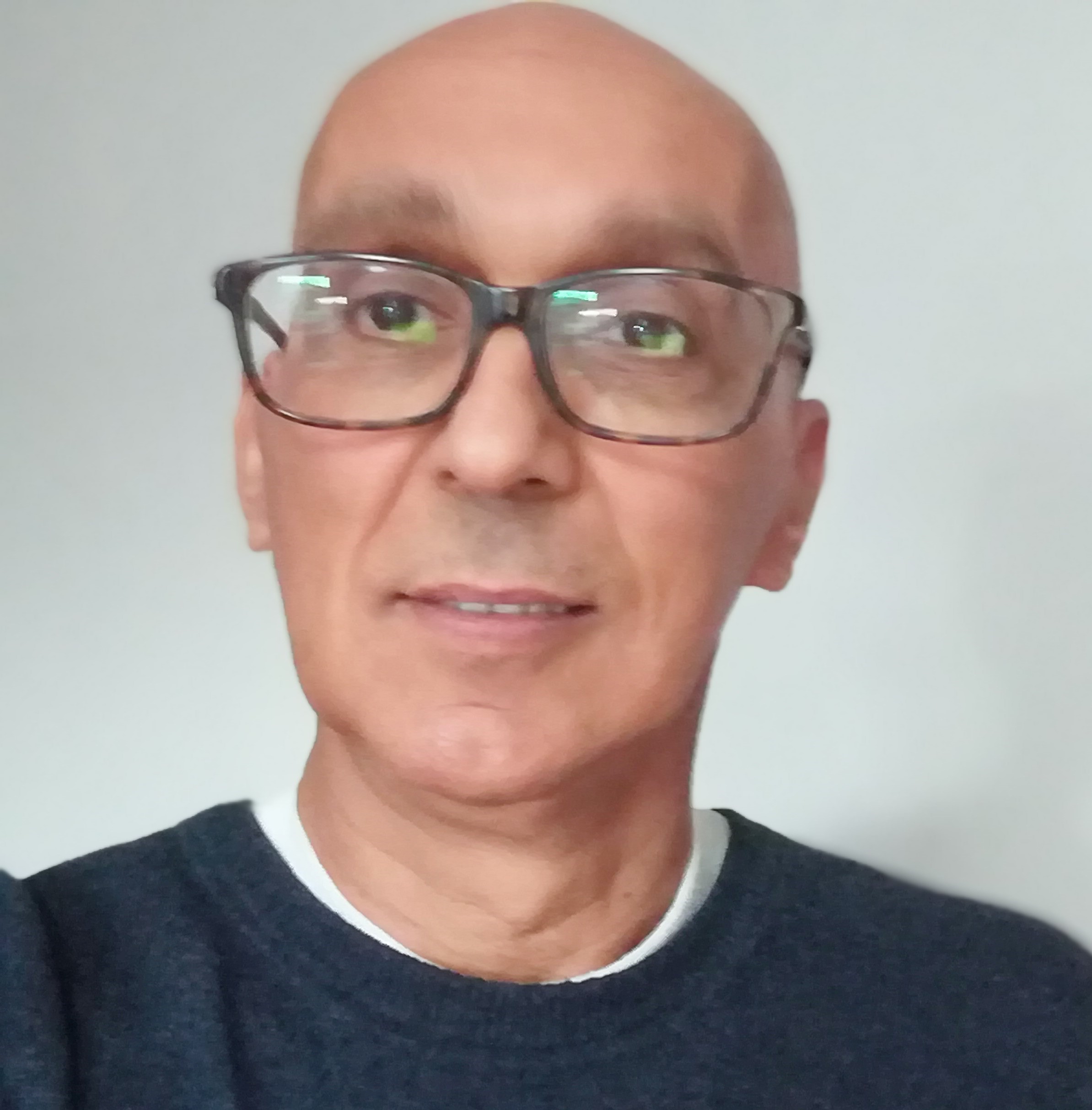 Profile picture for user Victor Gonçalves