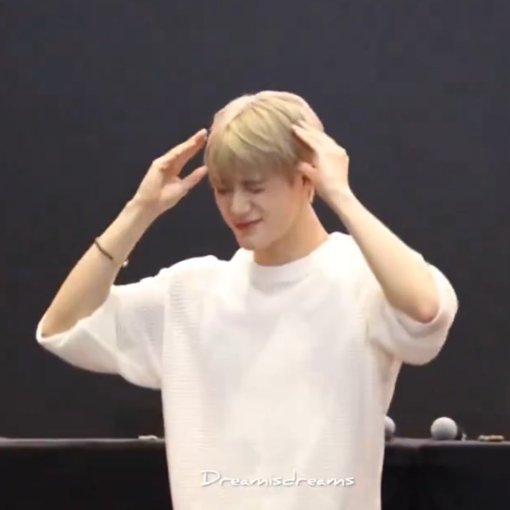 Profile picture for user Arsenna_127thaweekul