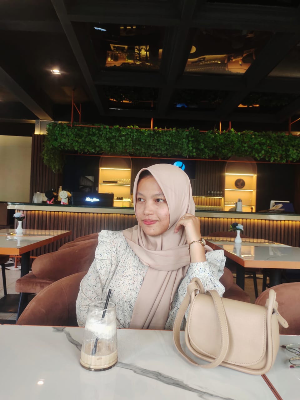 Profile picture for user nurlatiffahni