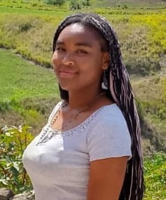 Profile picture for user Nahomi-Folleco