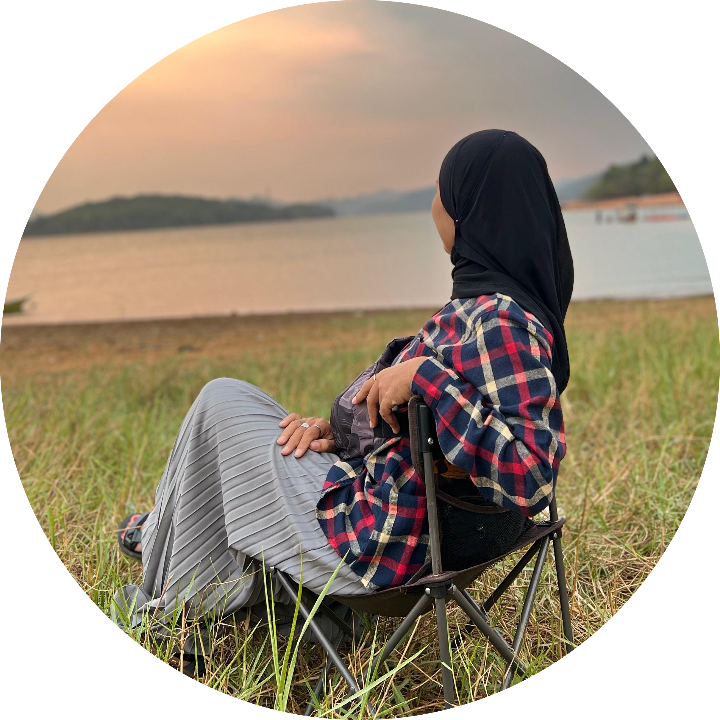 Profile picture for user HerLyna71188