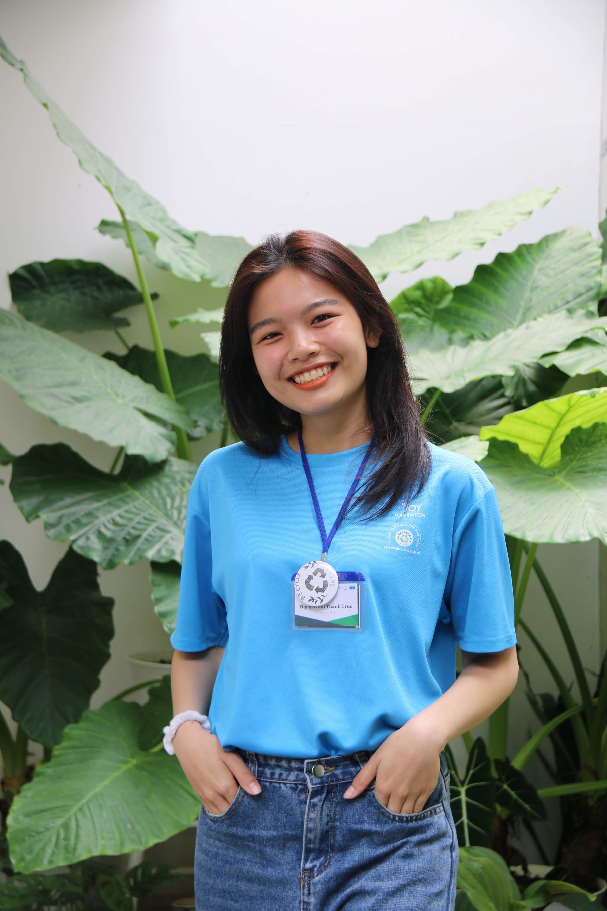 Profile picture for user MissTracee