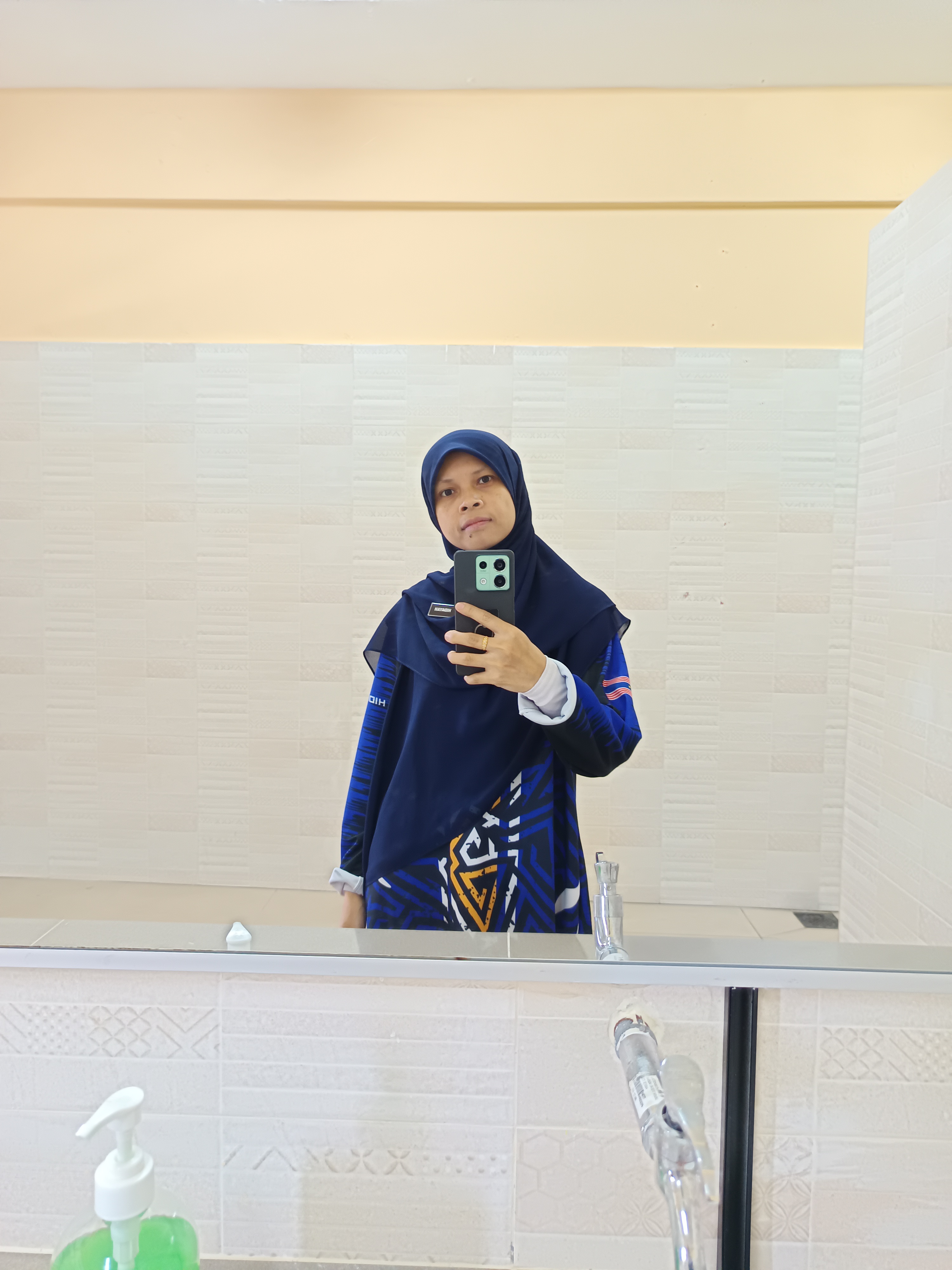 Profile picture for user hidayah_manaff