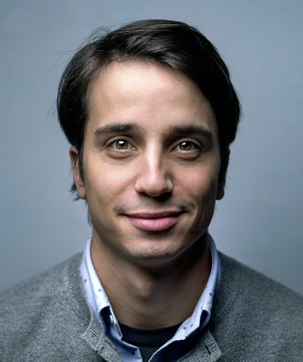 Profile picture for user Ale Rojas