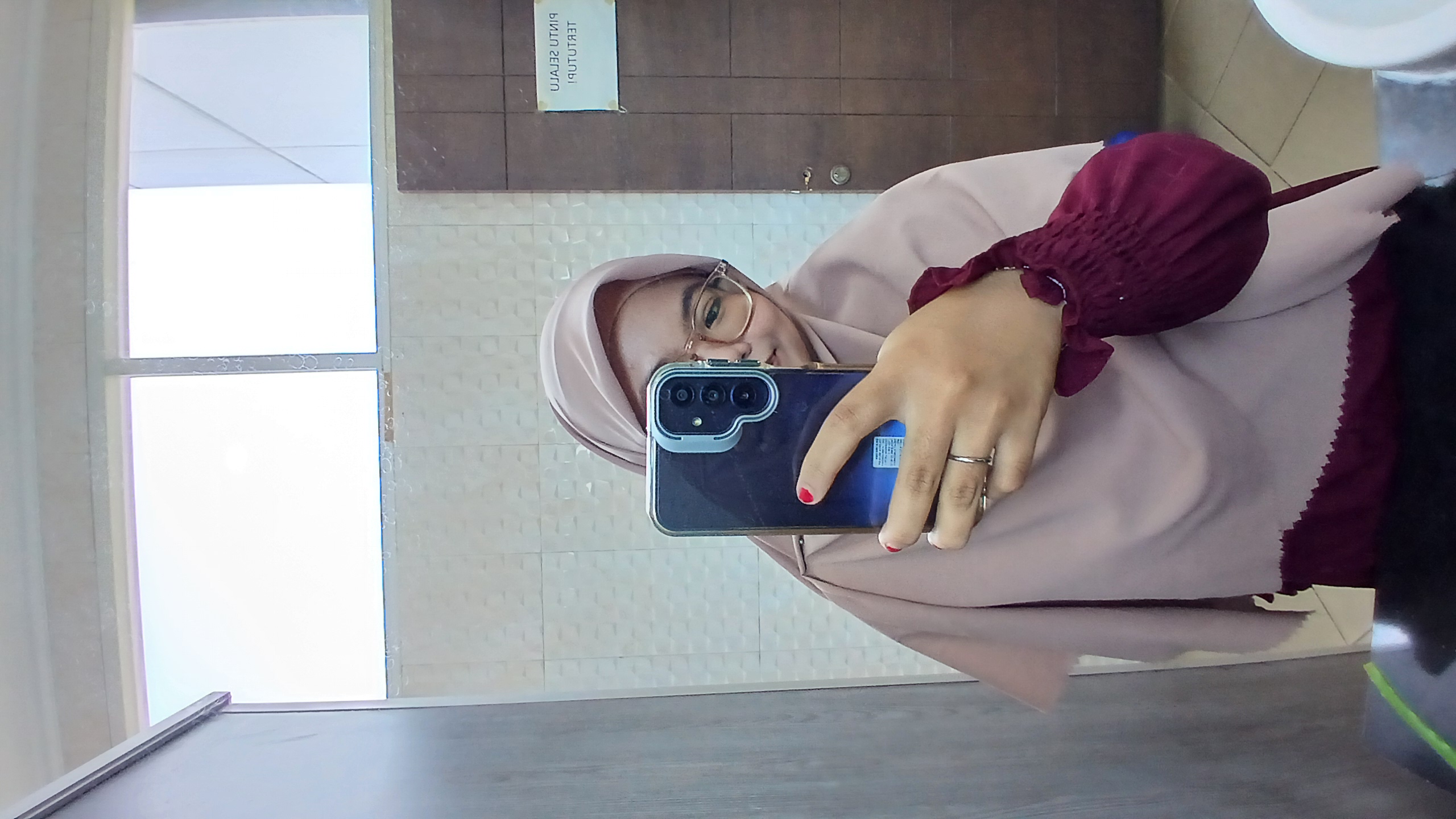 Profile picture for user ririnpurnamasari