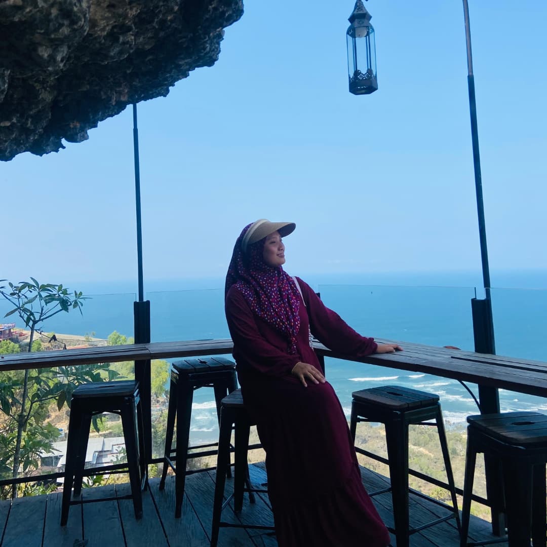 Profile picture for user Kekeyekti15_