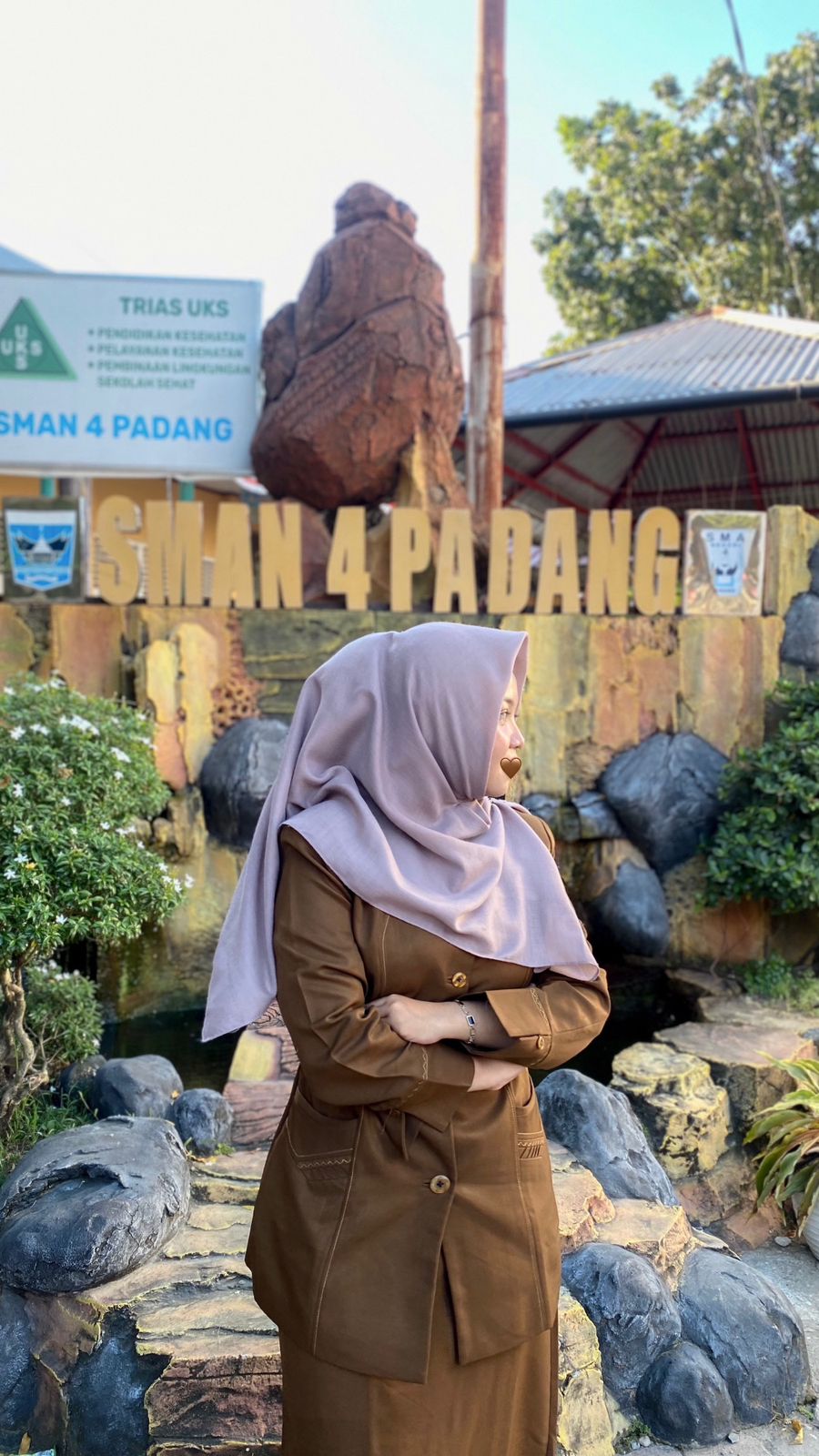 Profile picture for user Vina_Suprawati